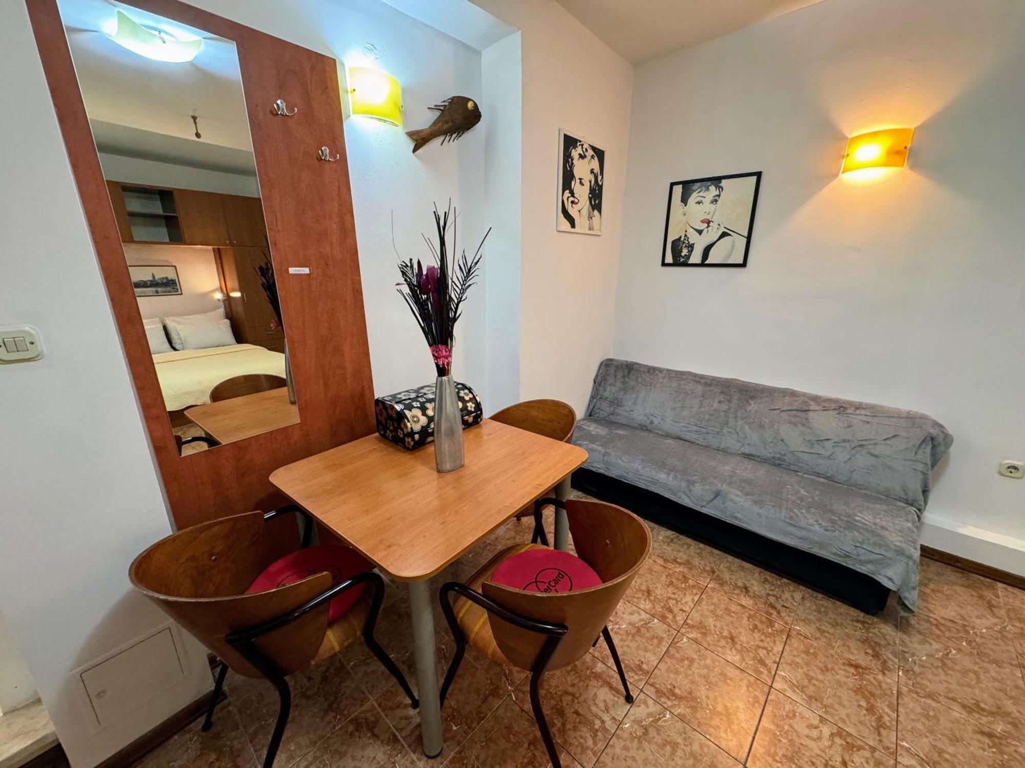 Grgur Studio Apartments Split Extérieur photo