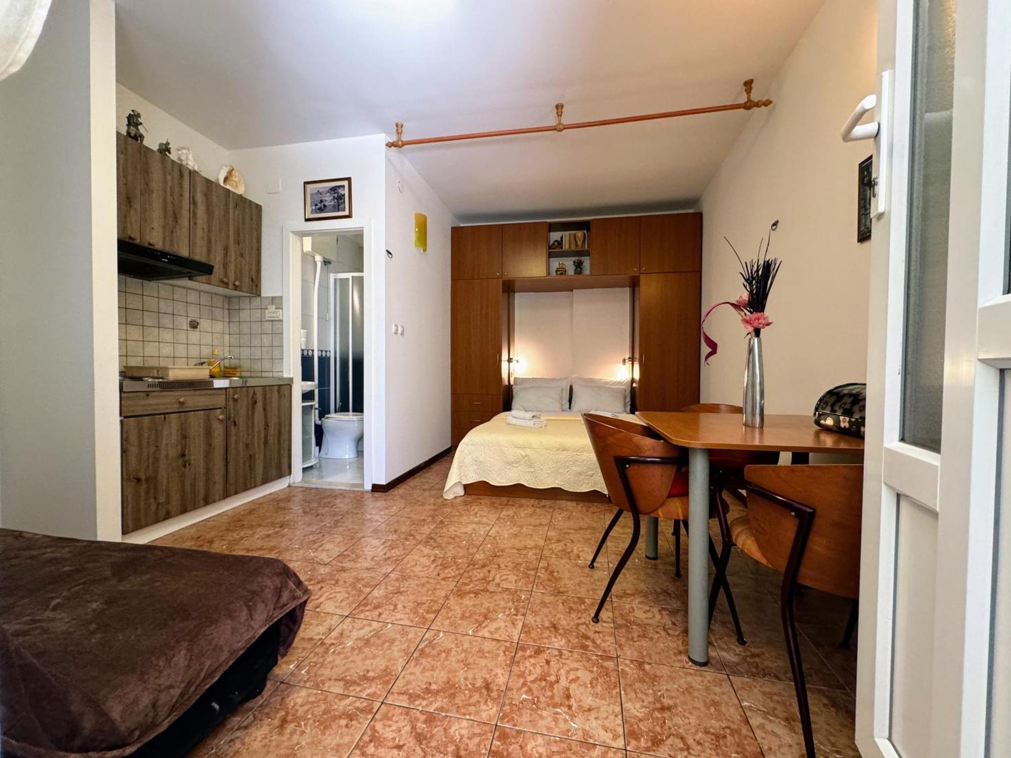 Grgur Studio Apartments Split Extérieur photo